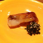 割烹・蕎麦 波と風 - まながつおの西京漬 蕗の若葉と共に
      脂の乗ったマナガツオと爽やかな苦味の丁寧に処理された蕗の若葉が相性抜群