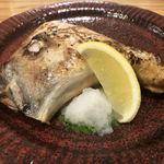 町屋酒場りとも - ぶりカマ塩焼き