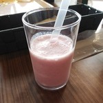 レストラン SERAGI - イチゴスムージー