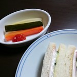 田中青果 - サンドイッチのお供にぴったり。
