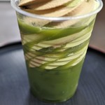 Gyokusouen - グリーンティフロートの抹茶とほうじ茶のミックスソフト