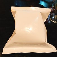 ラ・ボンヌターブル - 