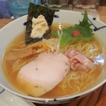 麺や 空月 - 鯛醤油清湯スープ