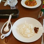 上野精養軒 本店レストラン - ハヤシライスとナポリタン