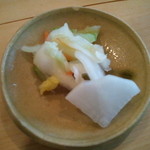 ハルコロ - 同じく、ランチについてくる香の物です