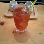 ハルコロ - 食後のアイスティーです。飲物はランチ全品にコーヒー、紅茶、黒烏龍茶の各アイス、ホットがあります。