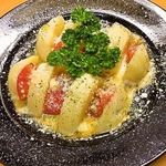 Grilled potato and tomato with cheese