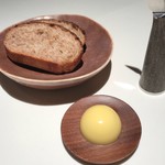 ライラ - 自家製パン。