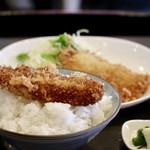 Tsuruya - アジフライとご飯