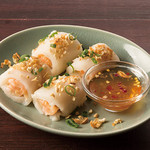 Steamed shrimp spring rolls “Ban Kwon”