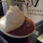ジェラテリア アクオリーナ - ホワイトチョコ･パッション･ゆず＆チョコキャラメルの二種盛り