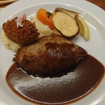 ハンバーグプラスワン(蟹クリームコロッケ)ランチ(税込1,420円)