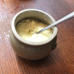nobu - テーブルに備え付けられていた粉チーズ