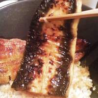駒形前川 新丸ビル店 - うなぎの焼き目