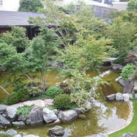 四季庭 カフェ＆レストラン - 広い庭園