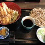 十割そば ひまわりの種 - えび天丼とお蕎麦のセット。