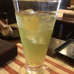 Yakiniku Izakaya Kassai - お冷代わりのアイス緑茶