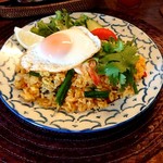 ワルン ジャムカレット - タイ風焼き飯