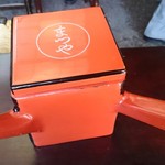 神田まつや - 大きな湯桶