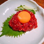 焼肉包菜・牛鉄鉄韓 - さくらユッケ刺し 745円