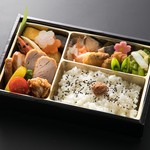 肉と魚ざんまい 　　　1620円(税込)