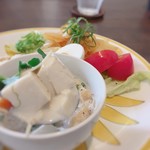 蜂の巣 - 具だくさん豆乳スープ