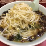 ★スペシャルラーメン（750円）半ライス（200円）★