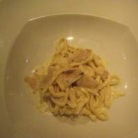 リストランテ・ホンダ - 白トリュフを添えたパスタ（連れが注文）
