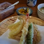 Bunji - 天ぷら定食。