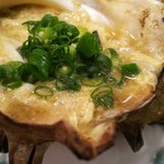 築地寿司清 - サザエにすし飯と玉子でとじてます