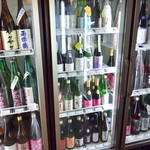 Shusen do Mini - 店内には豊富な日本酒がズラリ♪