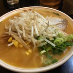 中華そば さるぱぱ - みそラーメン（太麺）（中 1.5玉）（￥800）