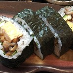 手打そば　稜庵 - 赤米入り巻寿司、半本