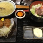 カキ酒場 北海道厚岸 日本橋本店 - 海鮮丼¥1,500 カキフライ2個付
