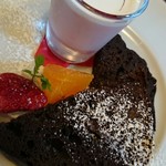 イタリア食堂amico - オレンジショコラと苺プリン