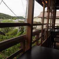 幻董庵 - お席からみるお外の風景。。。 でも外は単なる住宅街ですけど。