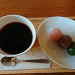 クラクションコーヒーロースターズ - コーヒーとお花見団子