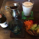 パザールバザール - 黒糖バナナスムージー700円も