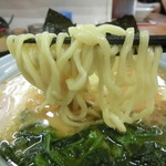 家系ラーメン 近藤家 - 麺