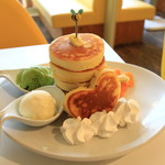 はちの巣カフェ 西区店 - パンケーキ　セレブ
