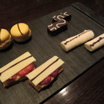 シグネチャー - プティフール