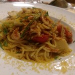 ピッツェリア パーレンテッシ - 桜えびと筍のパスタカラスミ掛け。