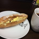 コアンドル - あんバターをフライング。