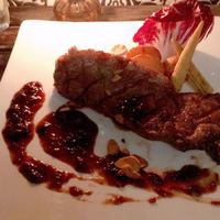 Terrace Dining TANGO - US産ブラックアンガスビーフ 淡路産玉葱のガーリックソース 山葵を添えて 250g @3,400円