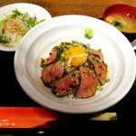 新千葉ビアホール - 山形牛ローストビーフ丼！
