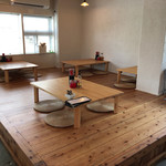 島豆腐と、おそば。真打田仲そば - 田仲そば(内観)