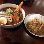 スープカレー専門店 すずな - ほろほろポーク　と野菜