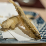 うを徳 - 江州琵琶湖（あふみびはこ）の稚鮎（ちあゆ）天麩羅（てんぷら）