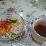 欧風家庭料理 VON - サラダ＆オニオンスープ