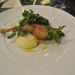 アキヒサ ハンダ - 岩見沢産高麗雉腿肉のコンフィ